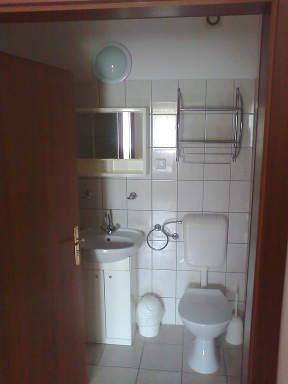 Pontis Hotel Biatorbagy Ruang foto